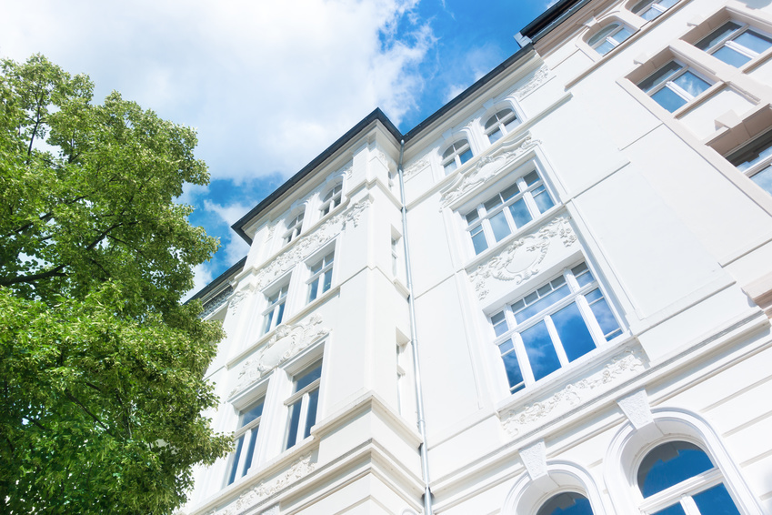 Reba Immobilien kauft für Schweizer Family Office Mehrfamilienhaus in Düsseldorf 