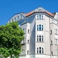 Mehrfamilienhaus kaufen Berlin: Immobilienmakler REBA IMMOBILIEN AG Berlin: Mehrfamilienhaus Immobilien kaufen in Berlin: Mehrfamilienhäuser zum Kauf in Berlin