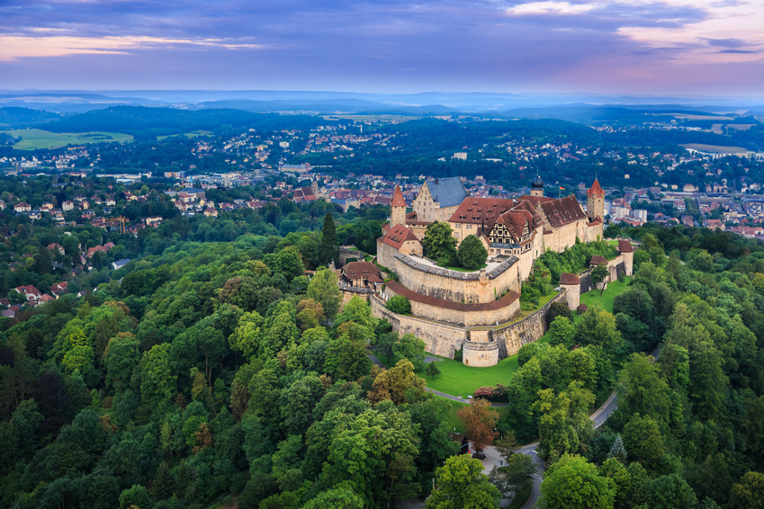 Schloss kaufen: Schlossmakler