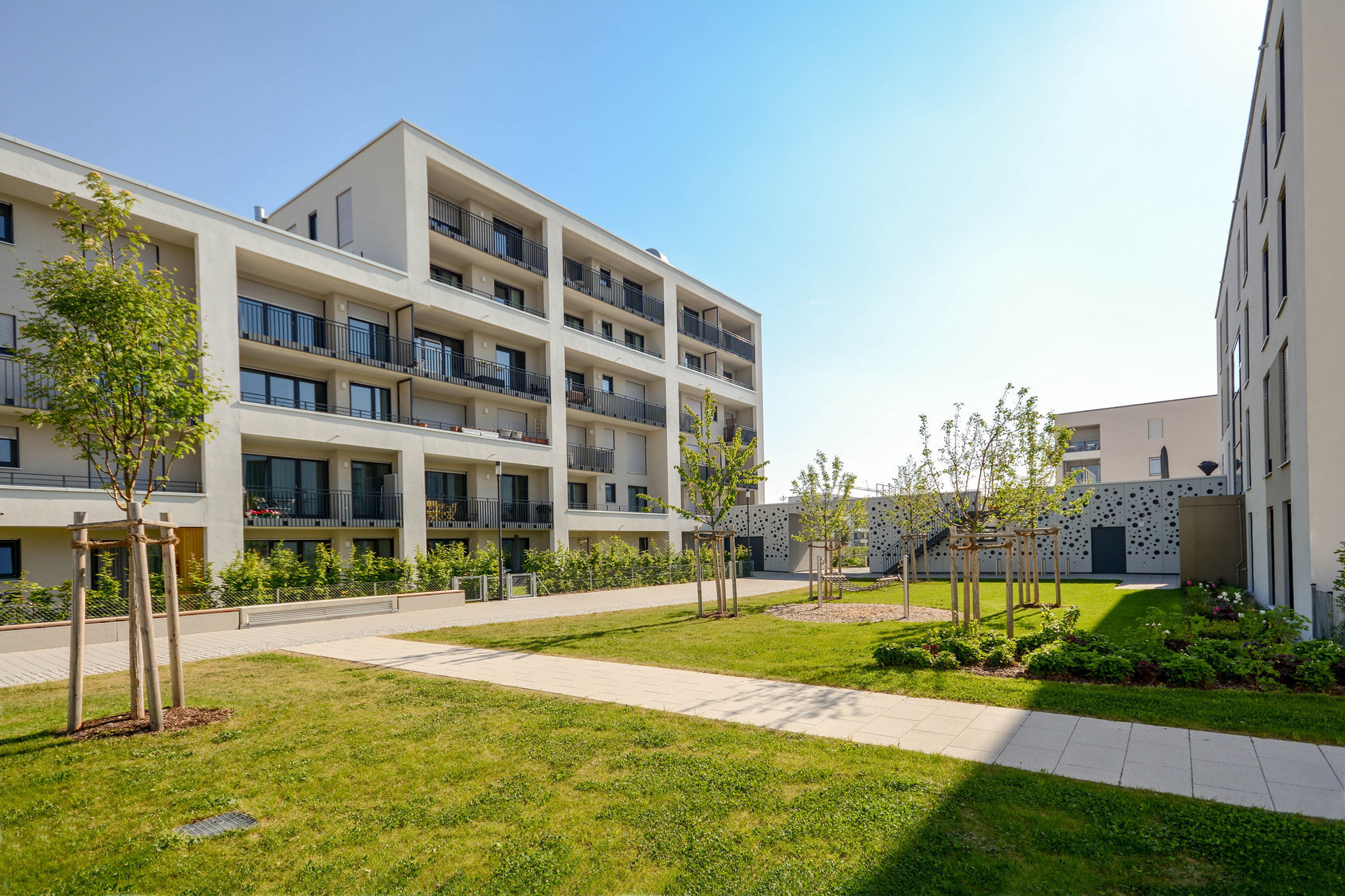 Ankaufsprofil Wohnanlagen: Fachmakler für Wohnanlagen und Investmentmakler REBA IMMOBILIEN AG Berlin, Kassel, Leipzig, Düsseldorf, Susten (Schweiz): Wohnanlagenankauf: Ankauf von Wohnanlagen in Deutschland, Österreich, Schweiz von Off Market Wohnanlagen: Immobilieninvestor, Investmentmakler & Immobilienmakler, Bauträger, Projektentwickler