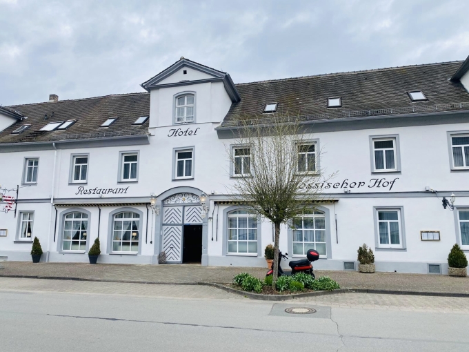 REBA IMMOBILIEN AG:  Hotelsanierung vom Hessischen Hof in Bad Karlshafen/Hessen
