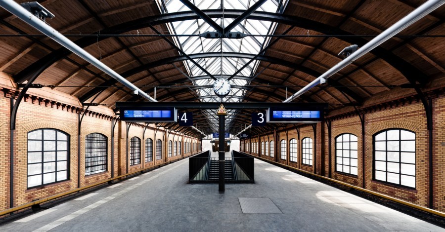 REBA IMMOBILIEN AG kauft Bahnhof Immobilien & Bahnhöfe: Kauf, Verkauf, Umbau, Sanierung, Vermietung