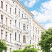Wohnanlagen Immobilien: Häuser, Wohnungen